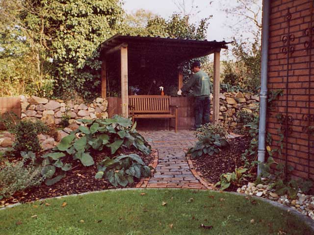Rustikal mit Gartenhaus